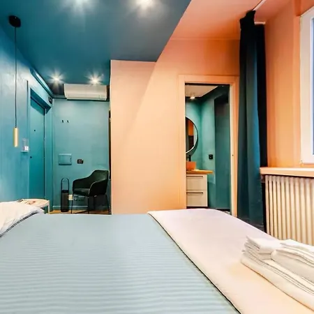 Moderna Apartments - Charme & Relax In Centro - Free Parking 3* 摩德纳