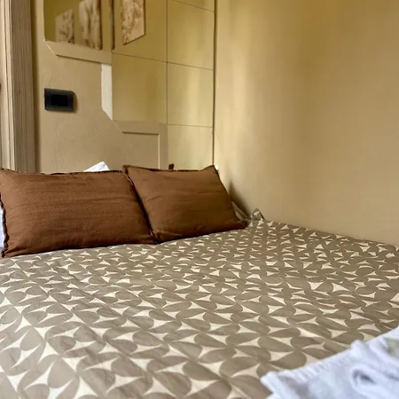 Moderna Apartments - Charme & Relax In Centro - Free Parking 招待所 摩德纳