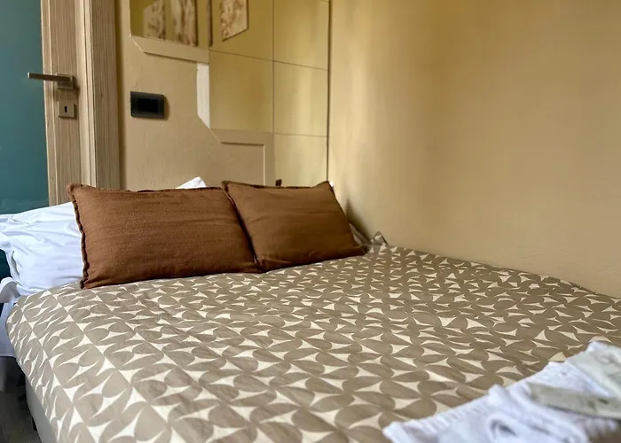 Moderna Apartments - Charme & Relax In Centro - Free Parking 招待所 摩德纳