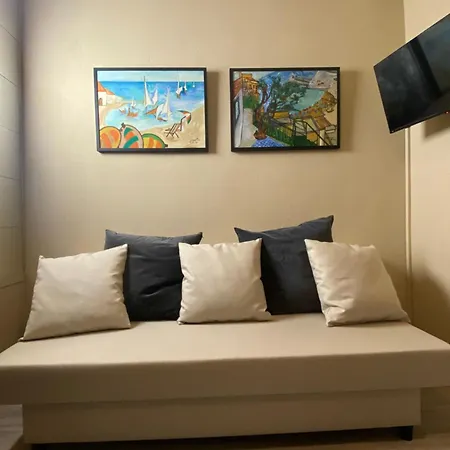 Guest house Moderna - Charme & Relax In Centro