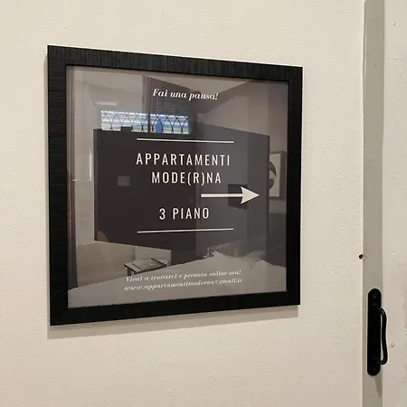 Moderna - Charme & Relax In Centro 3*