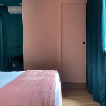 Moderna - Charme & Relax In Centro 3* Modena