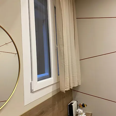 Guest house Moderna - Charme & Relax In Centro Modena