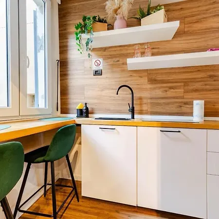 Moderna - Charme & Relax In Centro Modena